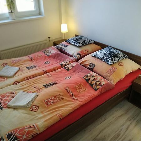 Penzion Kutil Trojanovice Frenštát pod Radhoštěm エクステリア 写真