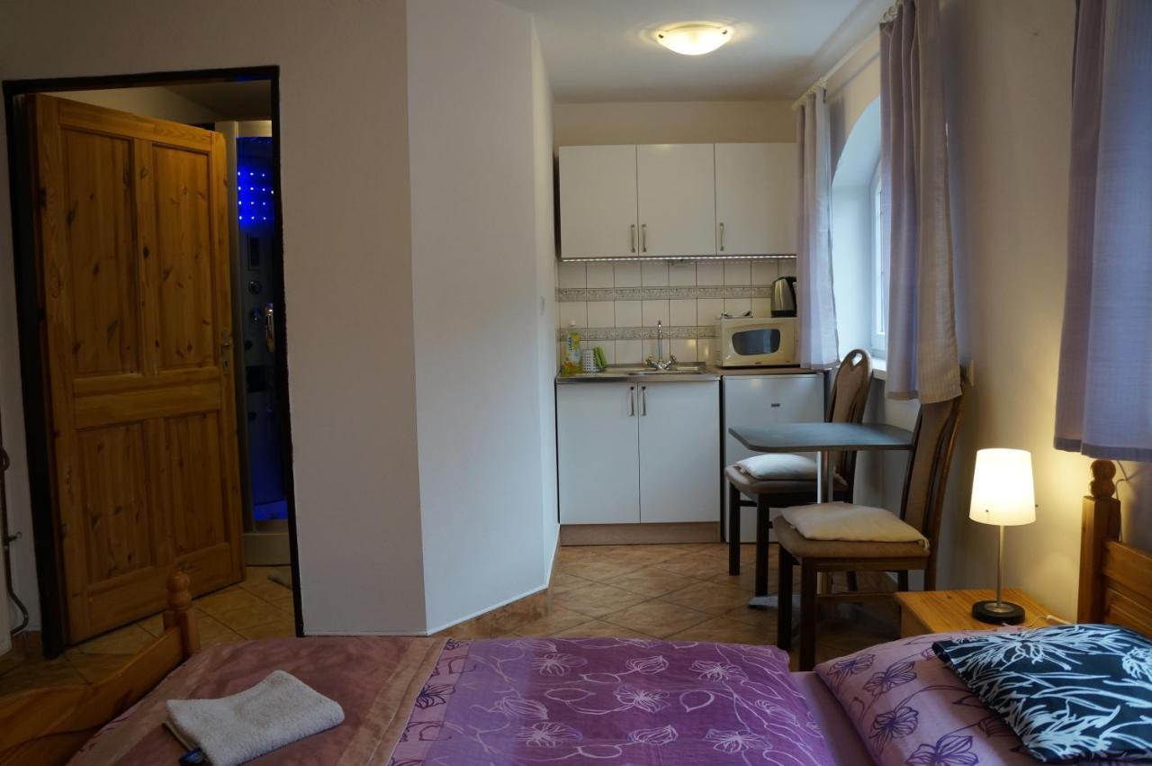 Penzion Kutil Trojanovice Frenštát pod Radhoštěm エクステリア 写真
